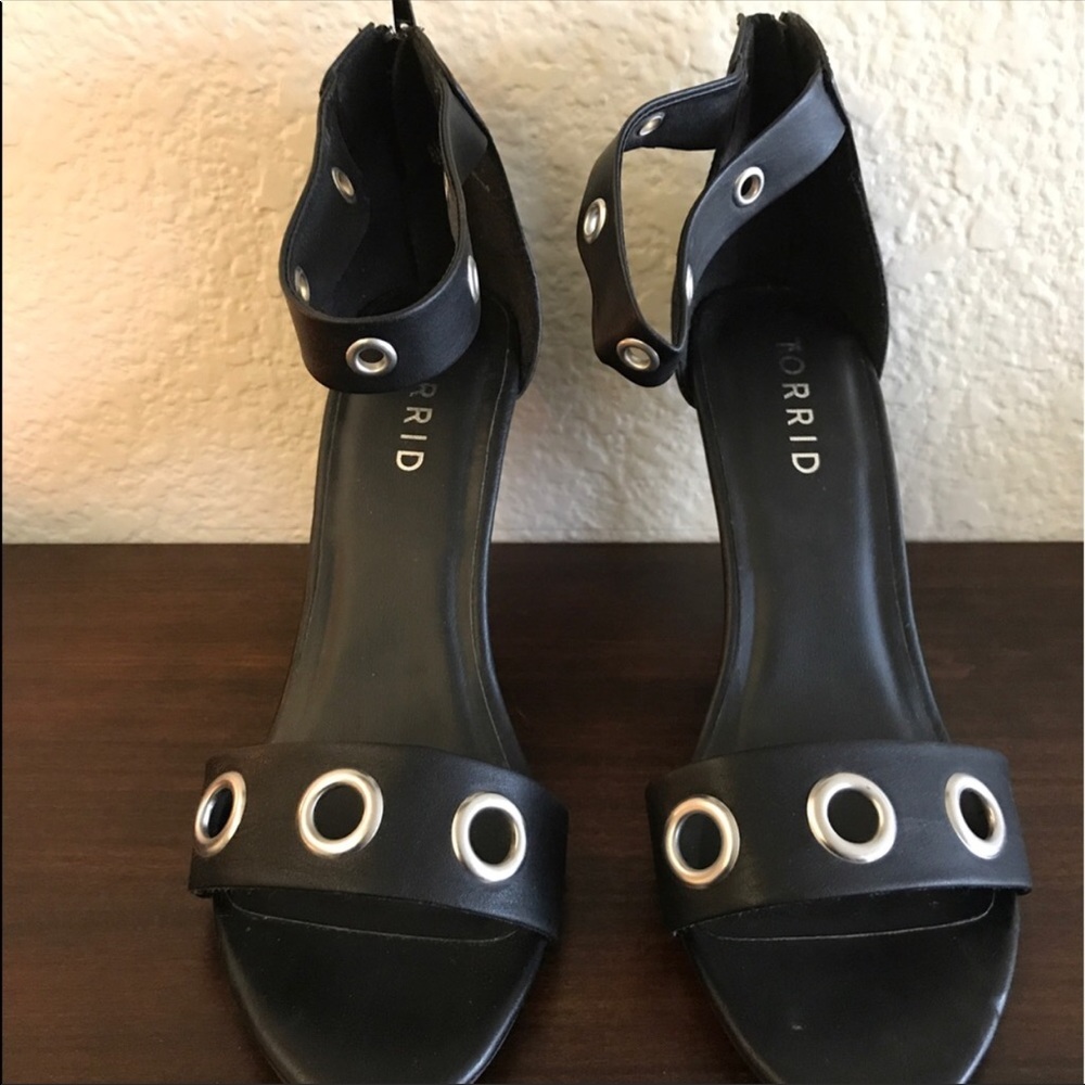 New Black Heel